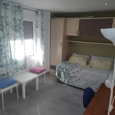 Atico/estudio Cerca Del Centro De Jerez Apartment *